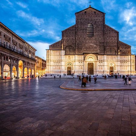 Urbanicooh Guidozagni - Piazza Maggiore View بولونيا المظهر الخارجي الصورة